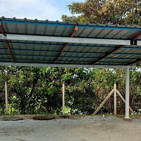 Ummi'S Homestay Kuala Besut Kampong Baru Екстериор снимка